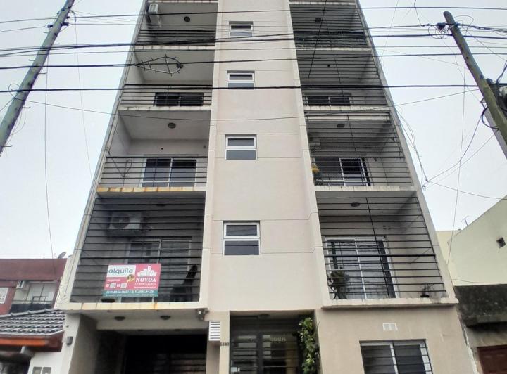 Alquiler de Departamento 3 ambientes en Wilde (15699) 1