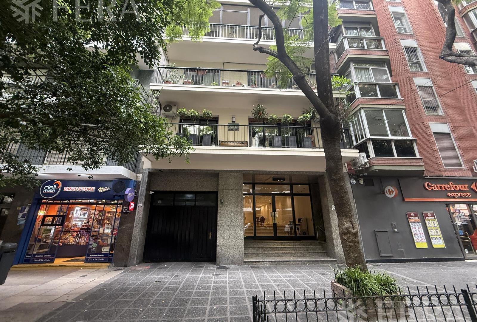 Venta departamento 5 ambientes con cochera y baulera en Recoleta