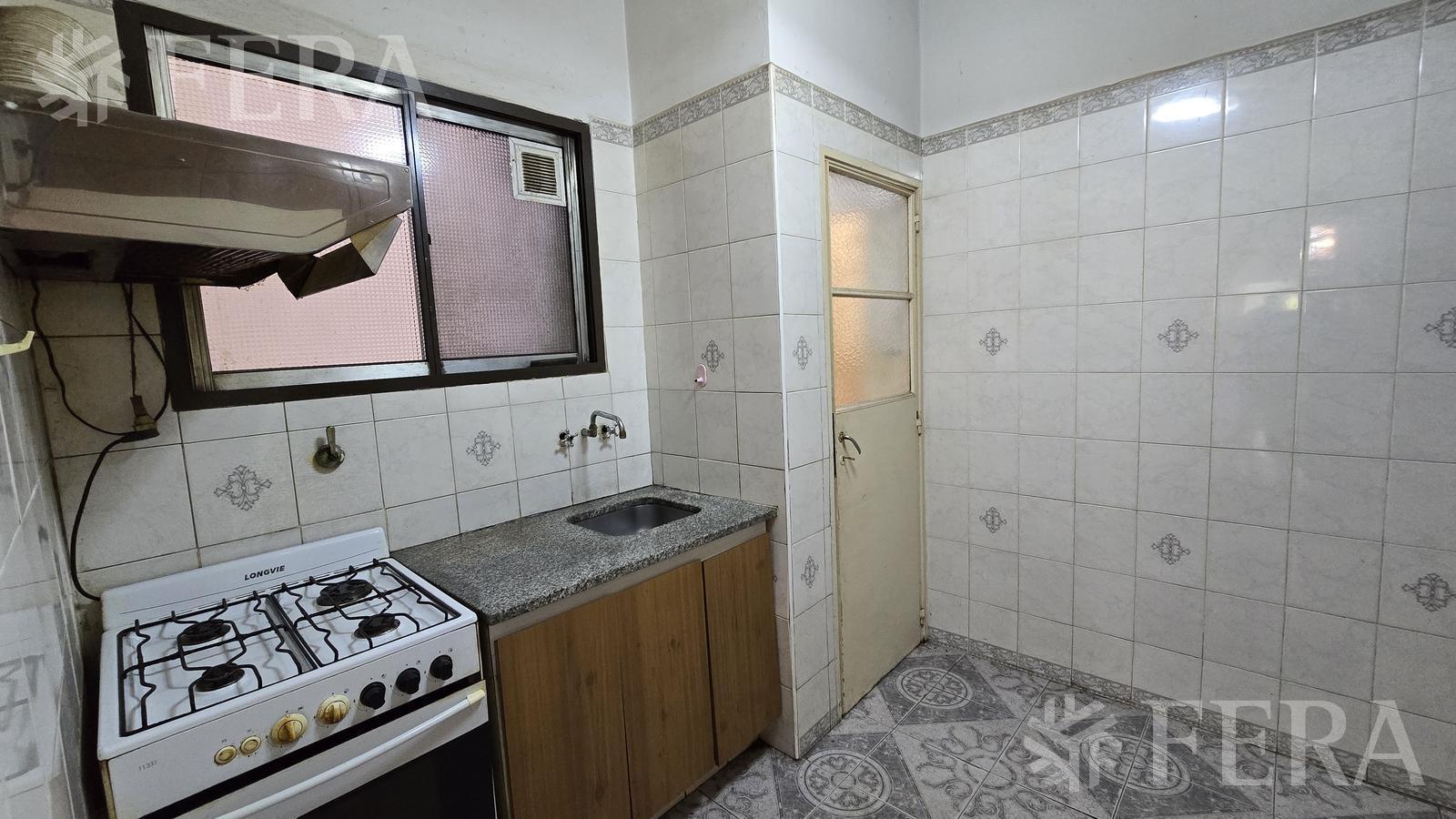 Foto de Venta departamento 3 ambientes con balcón en Balvanera, imagen 4
