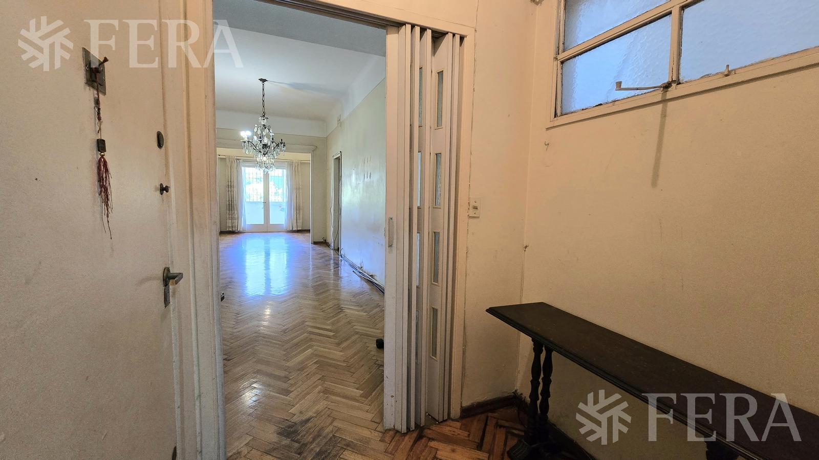 Foto de Venta departamento 3 ambientes con balcón en Balvanera, imagen 3