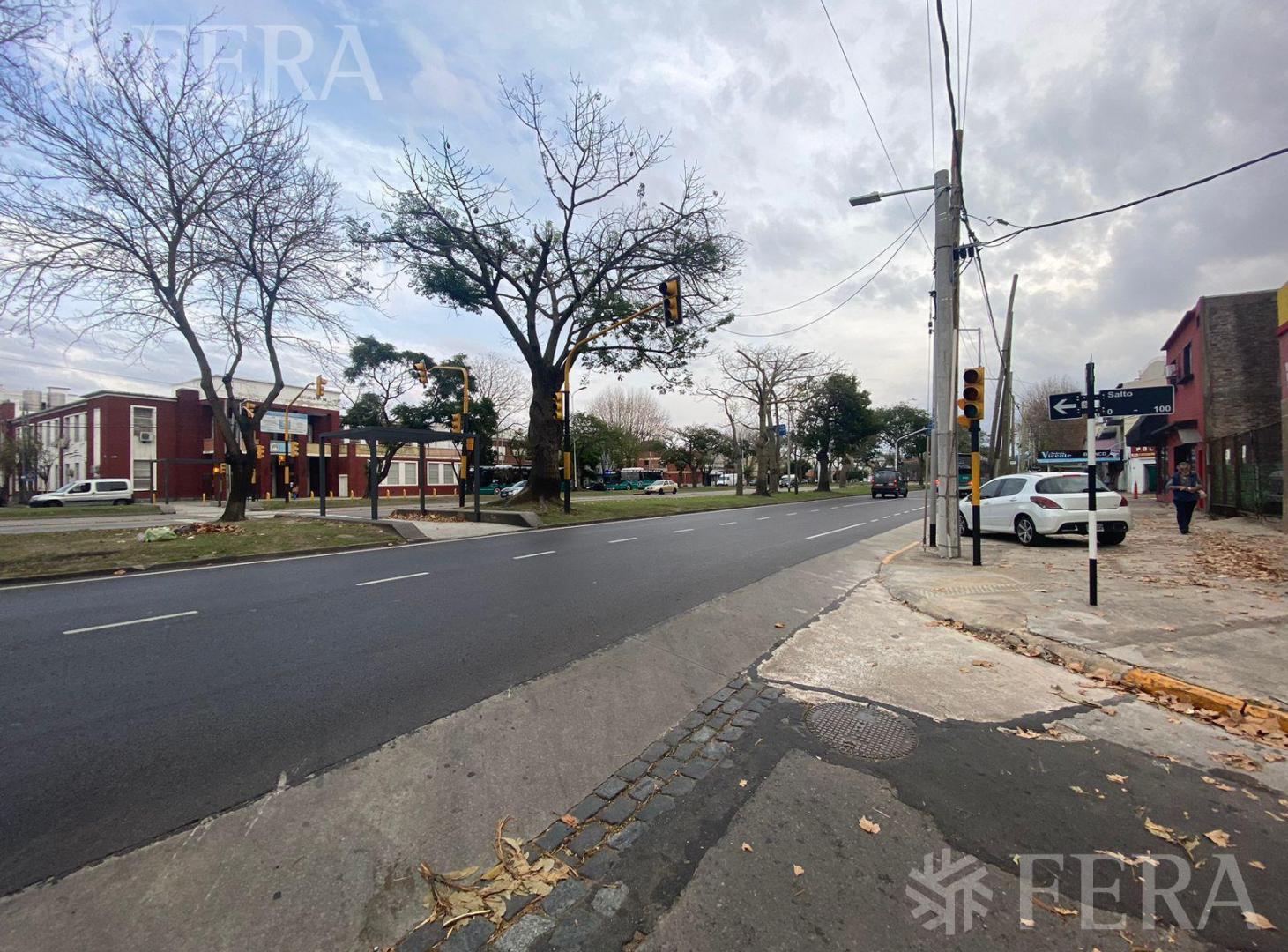 Foto de Venta de local de 45 m2 en Sarandí, imagen 1