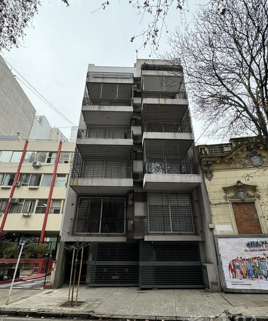 Venta departamento monoambiente con balcón en Palermo
