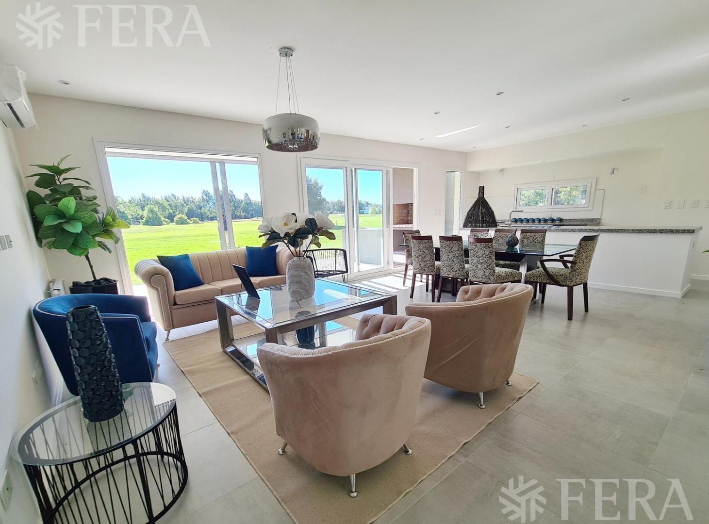 Foto de Venta de casa de 5 ambientes con fondo a golf en Haras del Sur II - La, imagen 5