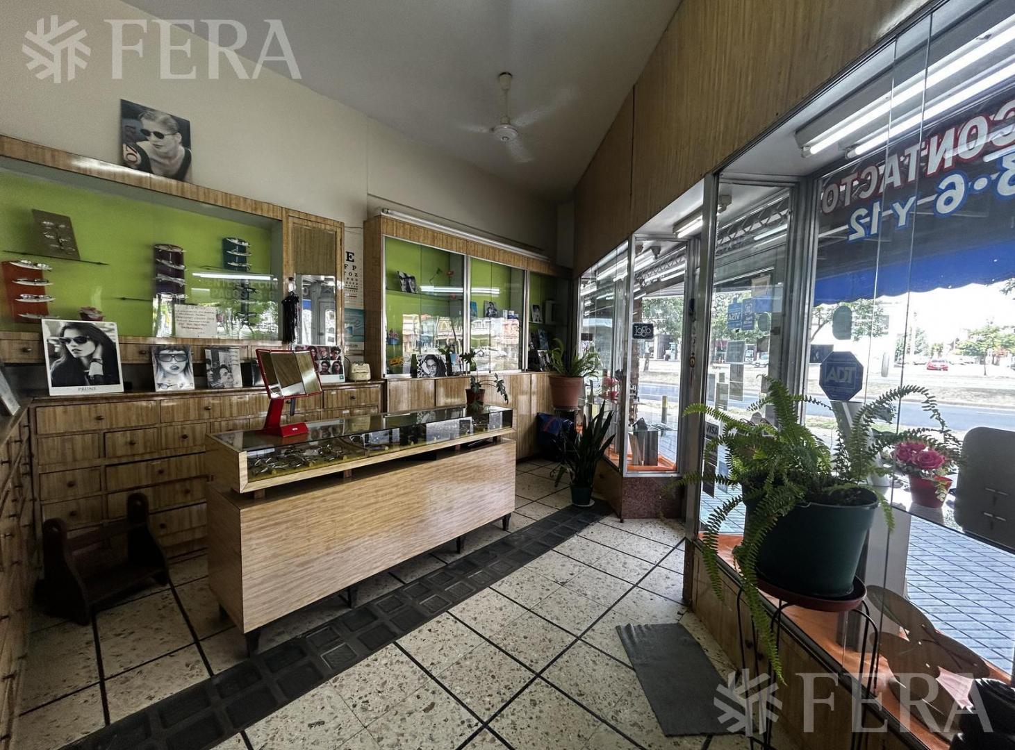 Venta Local de 84mts en Wilde