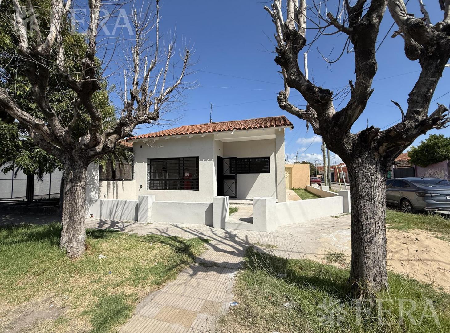 Venta casa 3 ambientes con patio en Wilde