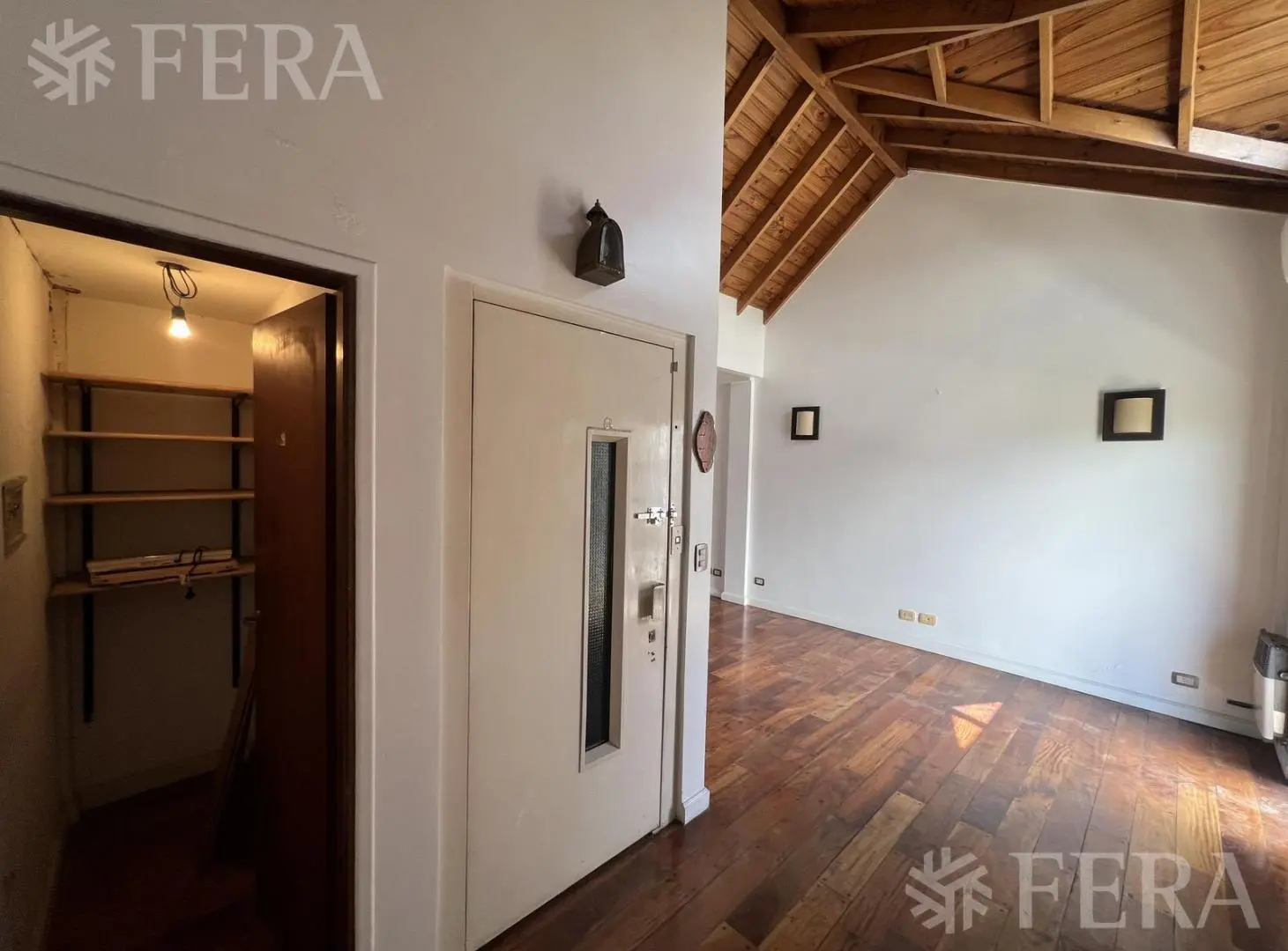 Venta departamento 4 ambientes con balcón en Wilde 2