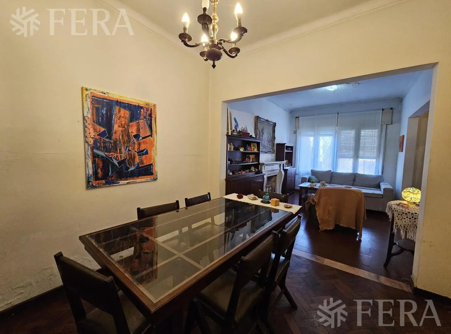 Venta de Casa 5 ambientes con fondo libre en Adrogue 1