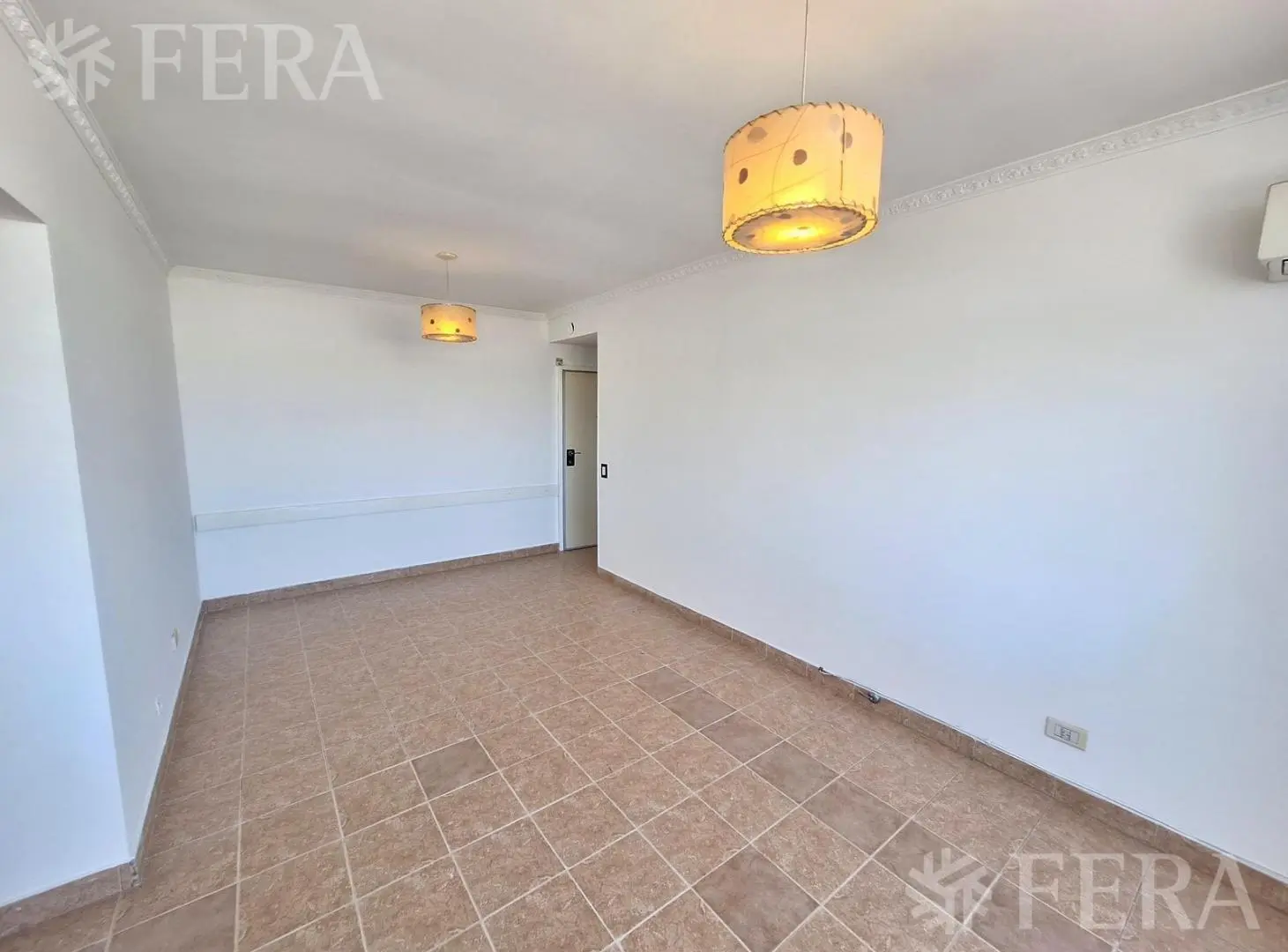 Venta departamento 3 ambientes con balcón en Avellaneda 1