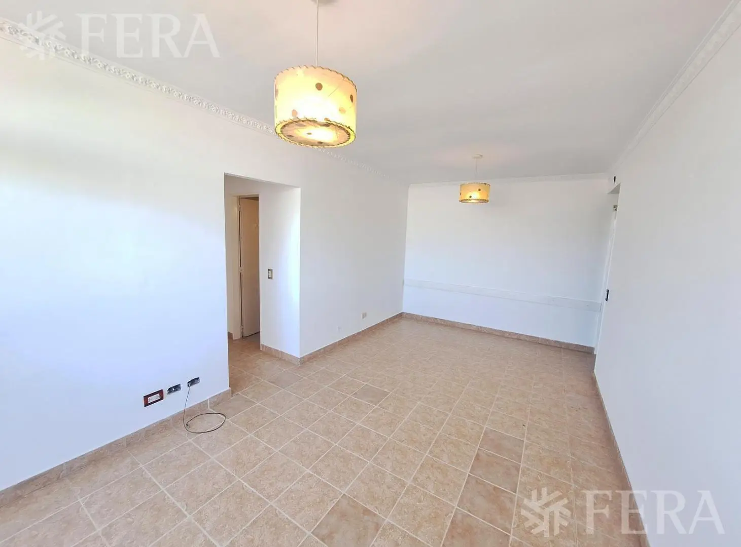 Venta departamento 3 ambientes con balcón en Avellaneda 5