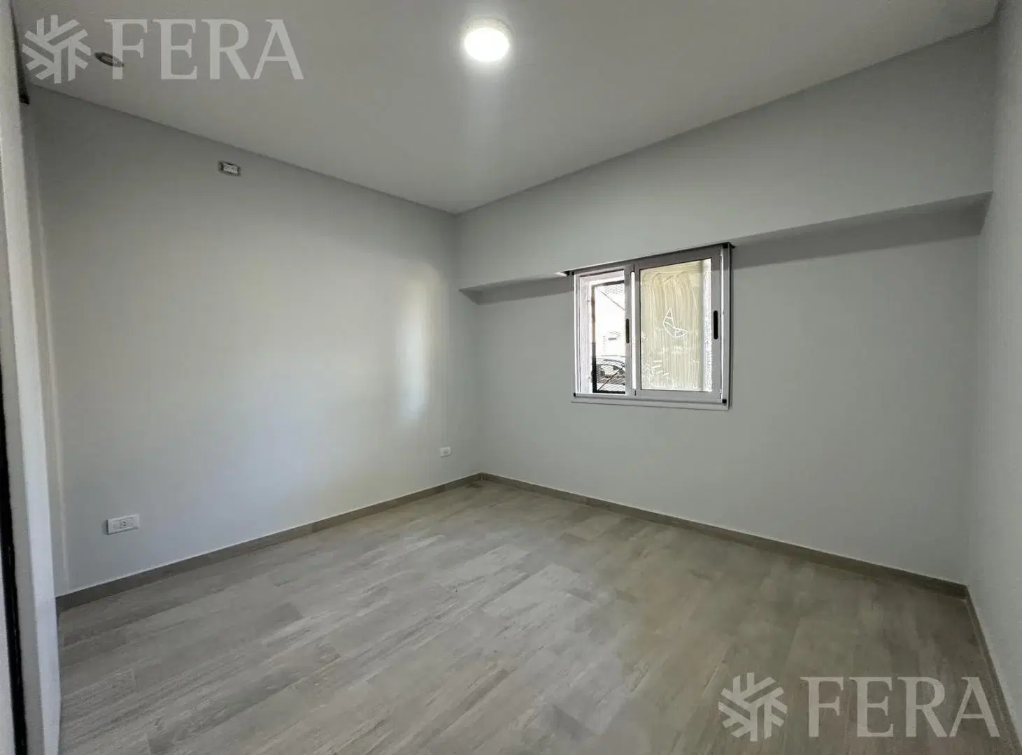 Venta PH 4 ambientes con patio en Villa Dominico 4