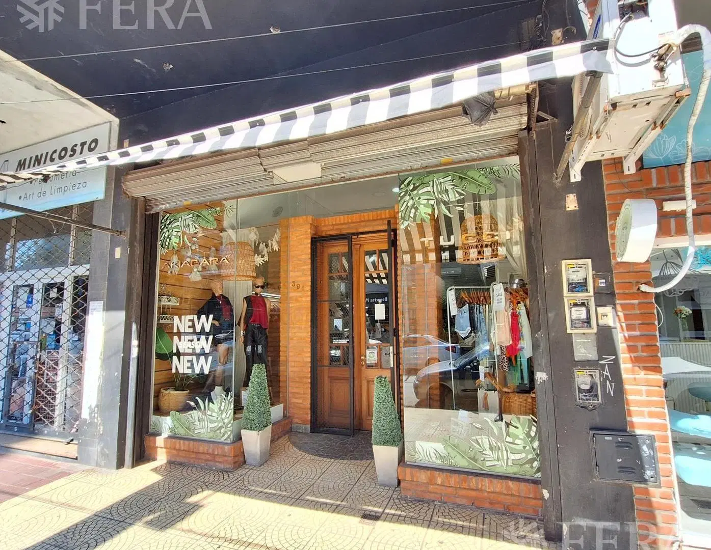 Venta local en el centro de Wilde 2