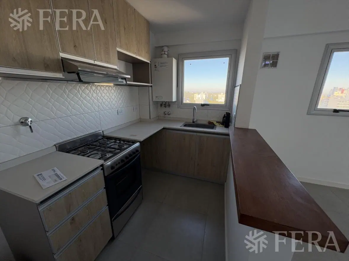 Vende Departamento 2 ambientes con balcón y cochera en Quilmes 4