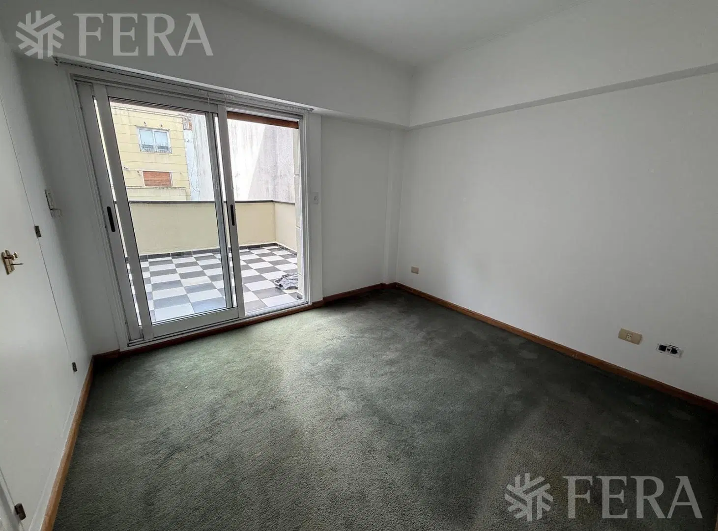 Alquiler de Departamento 2 ambientes con amplio patio en Retiro 5
