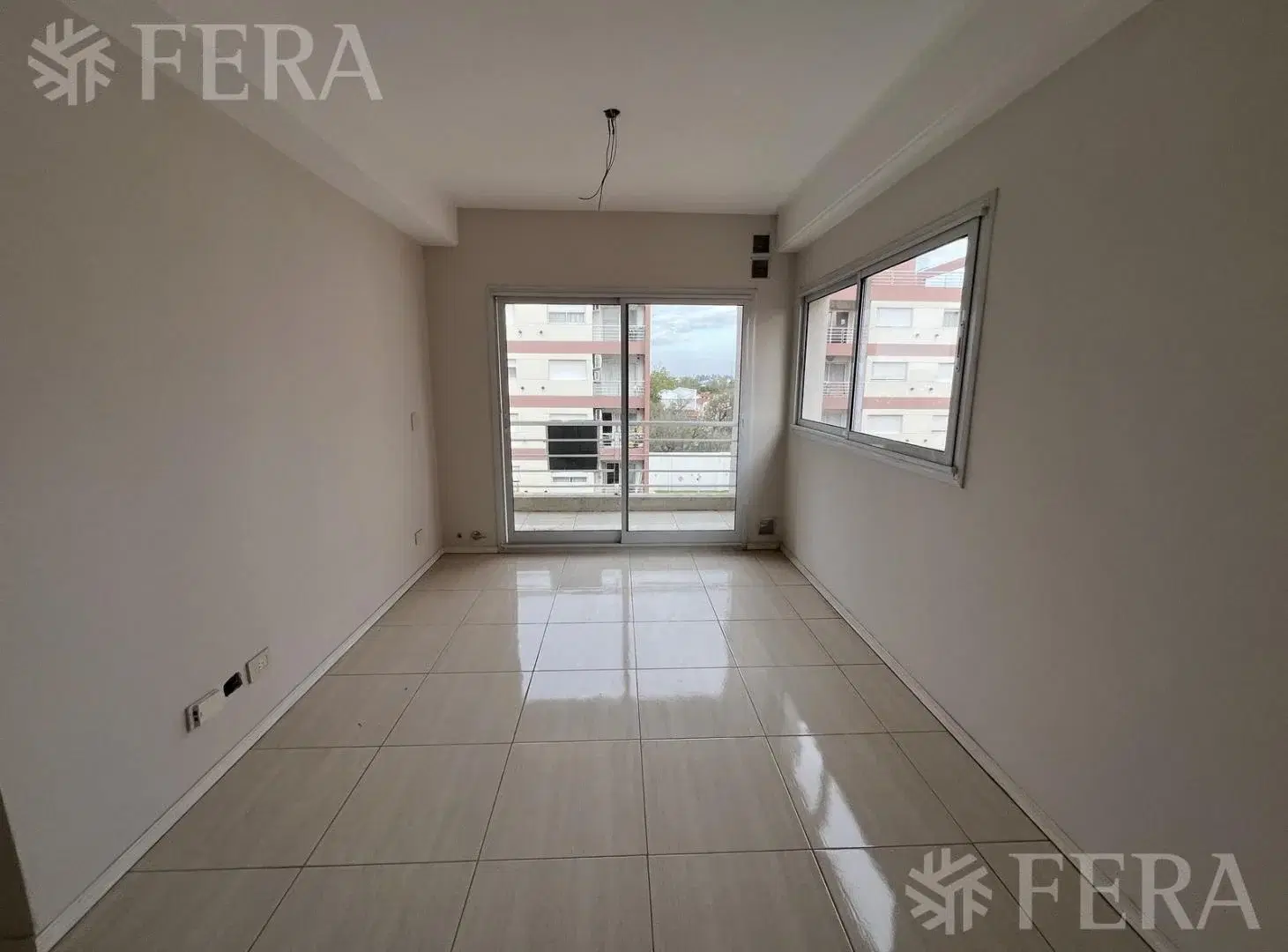 Venta de Departamento 2 ambientes con balcón en el Pinar de Wilde 1