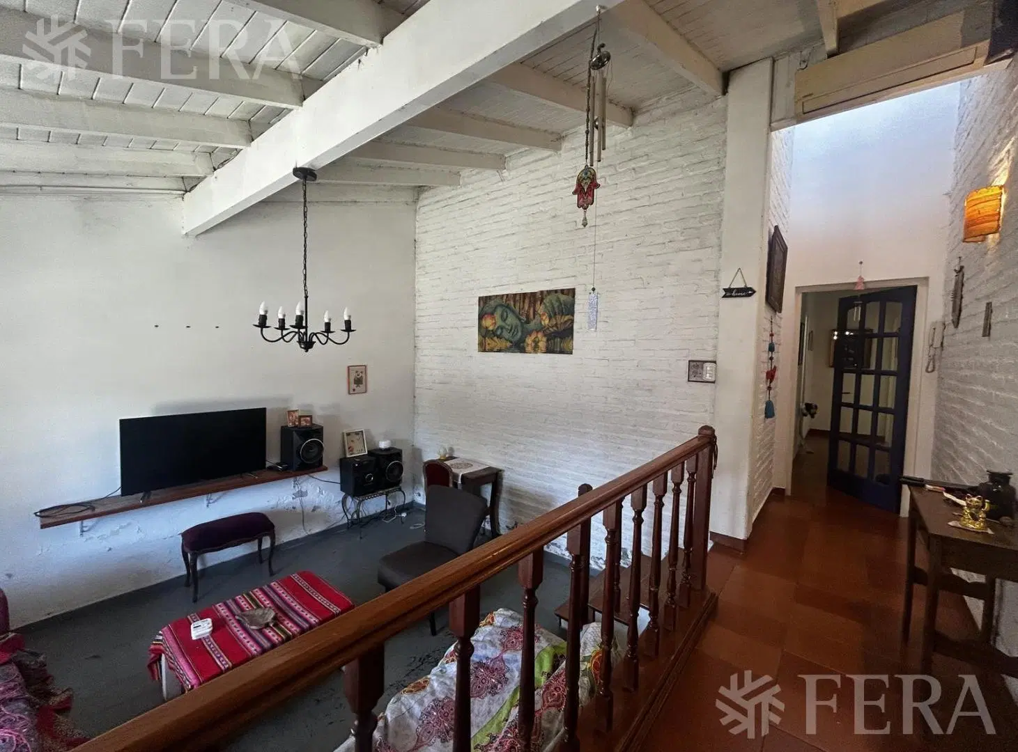 Venta Casa 4 ambientes con cochera y jardín en Bernal Oeste 5