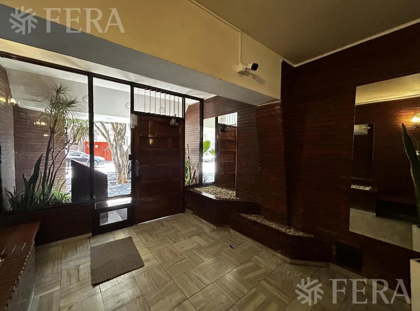 Venta Departamento 4 ambientes con balcón y cochera en Lanús 4