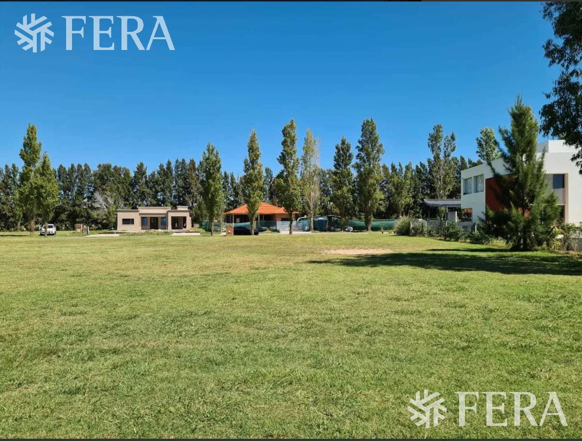 Venta de lote en Club Miralagos 2