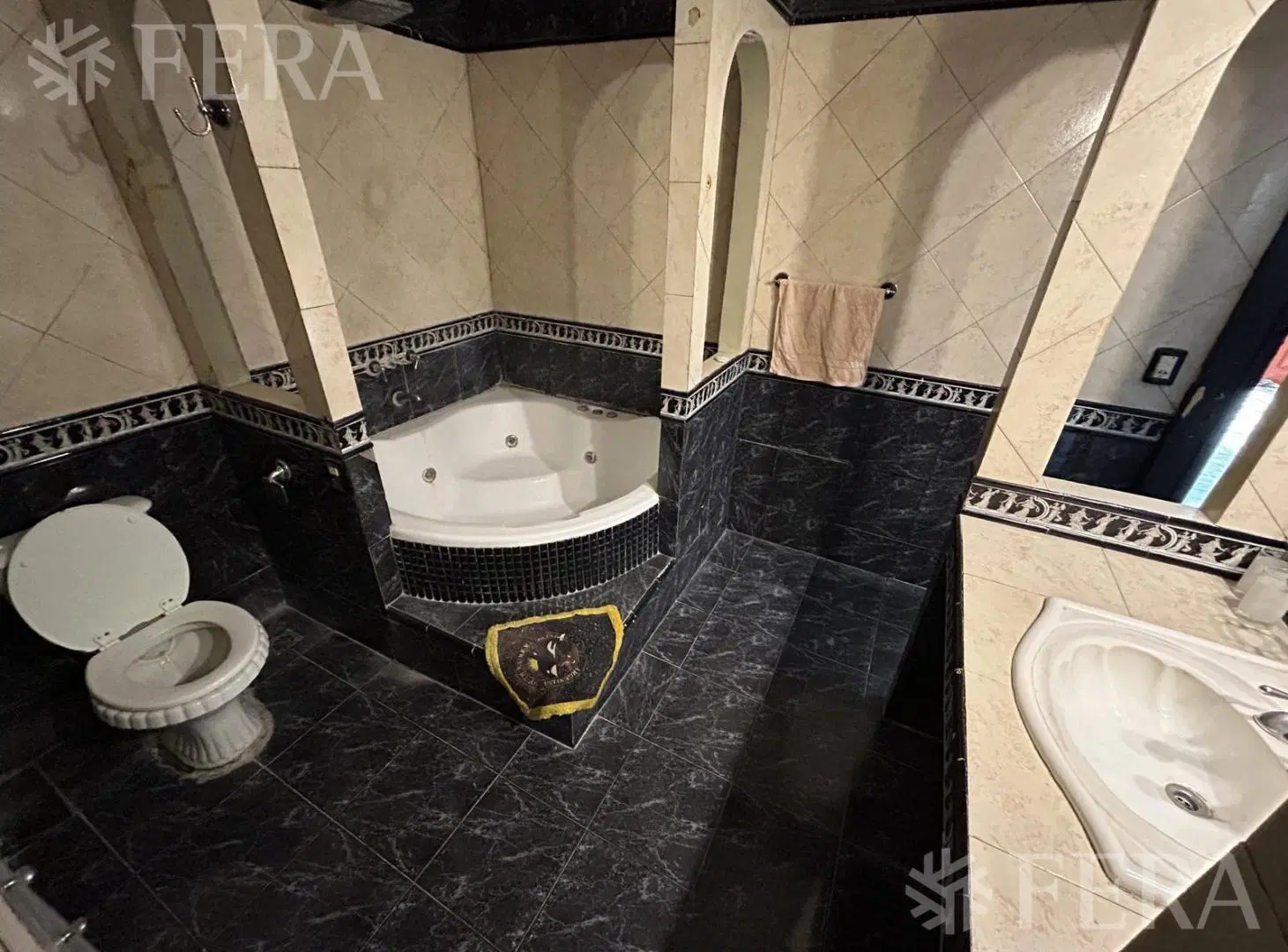Venta de Casa 4 ambientes con Parrilla y Piscina en Berazategui 4