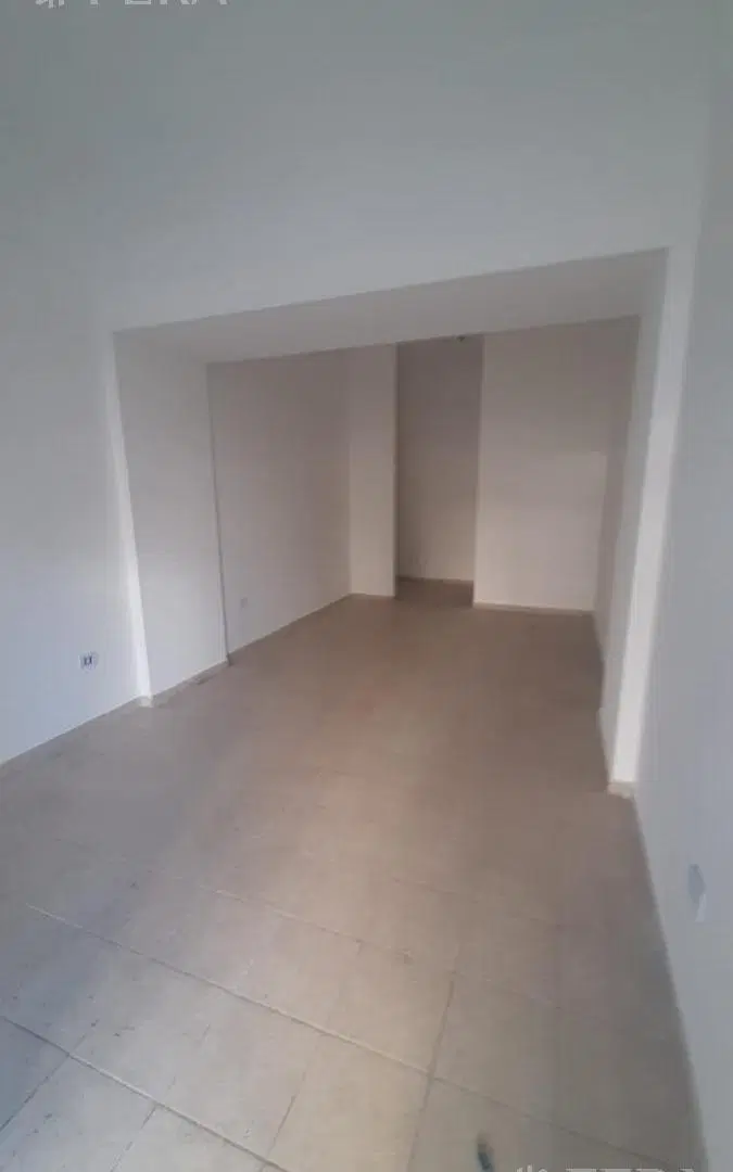 Alquiler de Local de 30m2 en Wilde centro 5