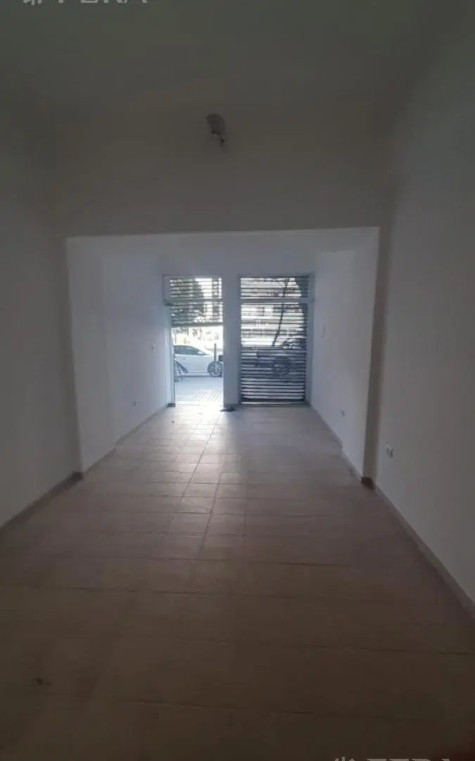 Alquiler de Local de 30m2 en Wilde centro 3