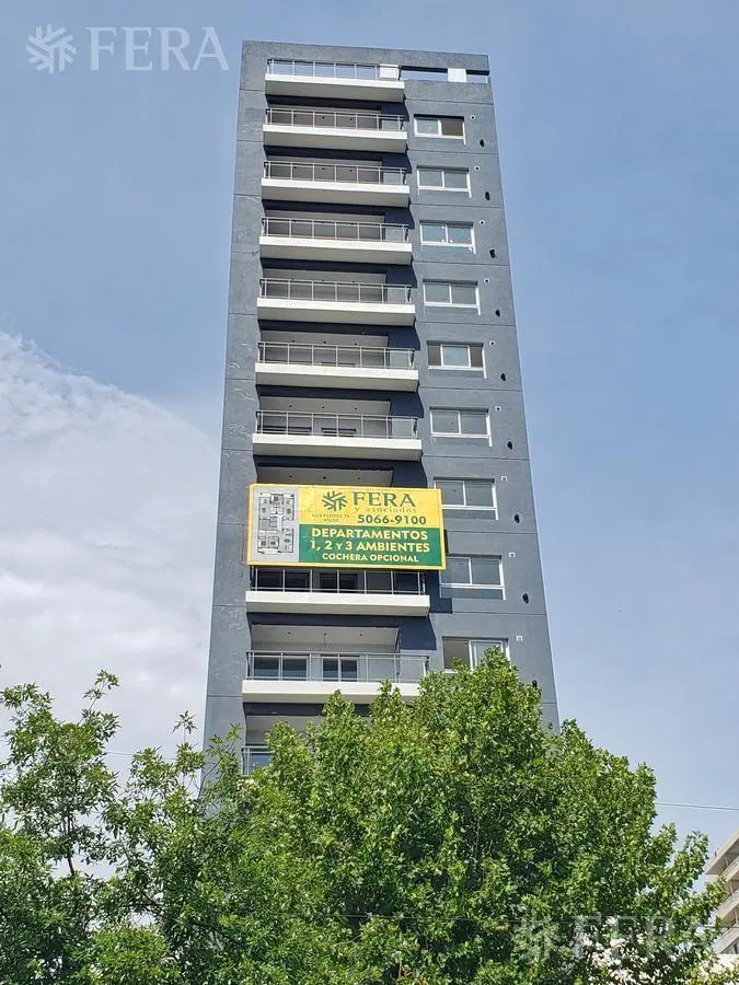 Alquiler departamento monoambiente con balcón en Wilde 2