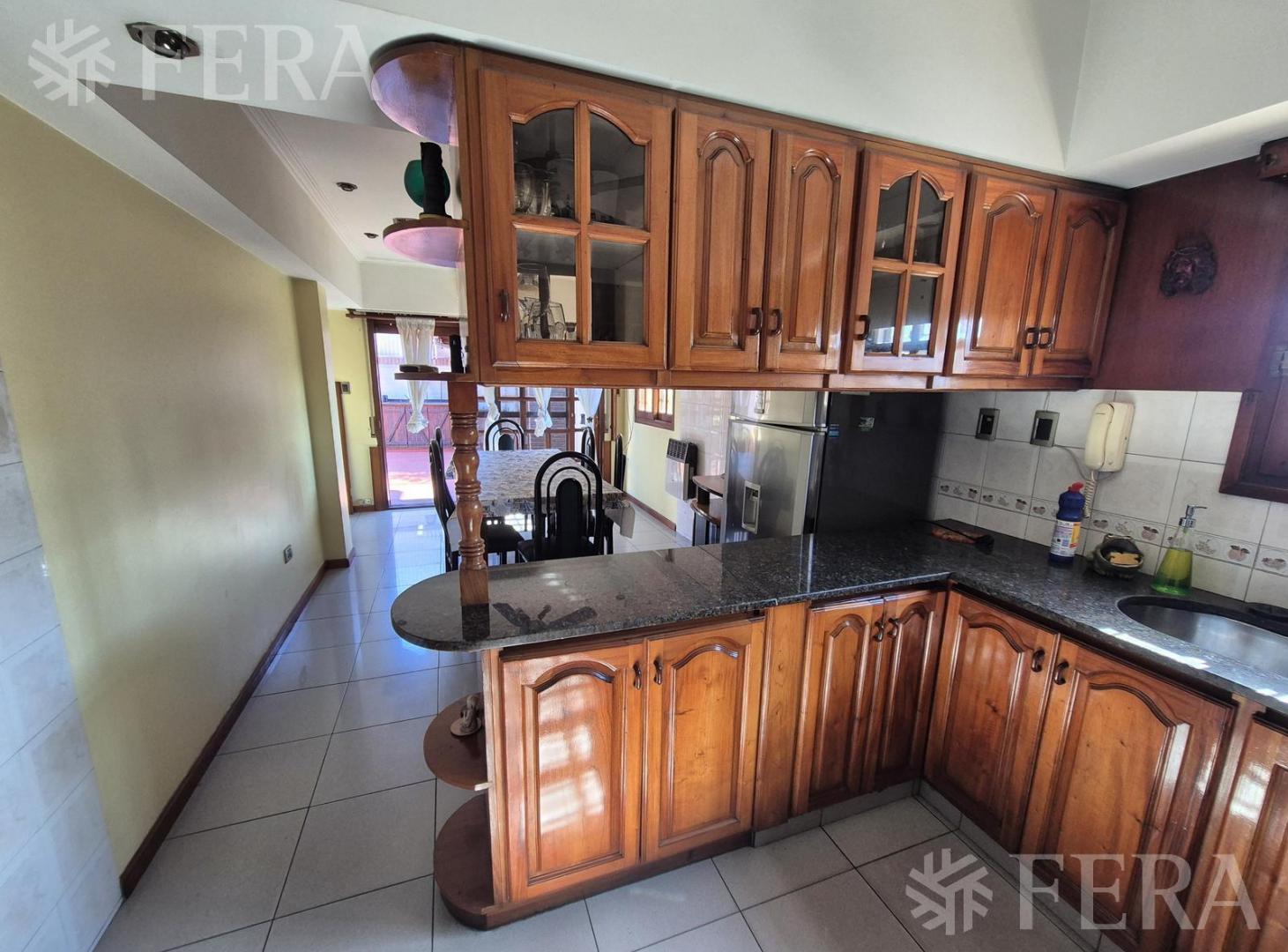 Foto de Venta de casa de 4 ambientes con local en Villa La Florida, imagen 4