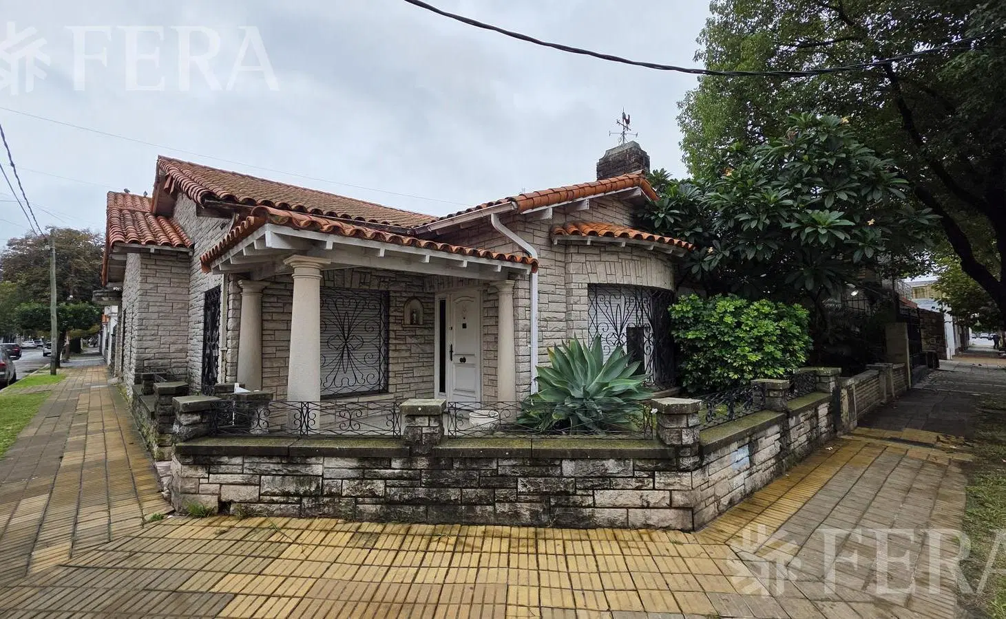Venta Casa 4 ambientes con terraza y parrilla en Quilmes 4
