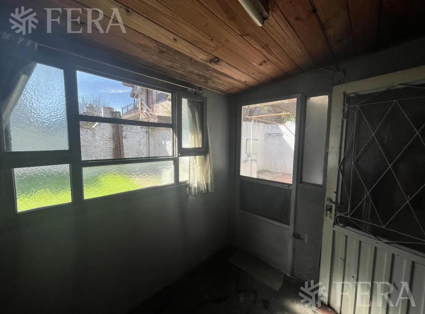 Venta casa 3 ambientes con cochera en Quilmes Oeste 5