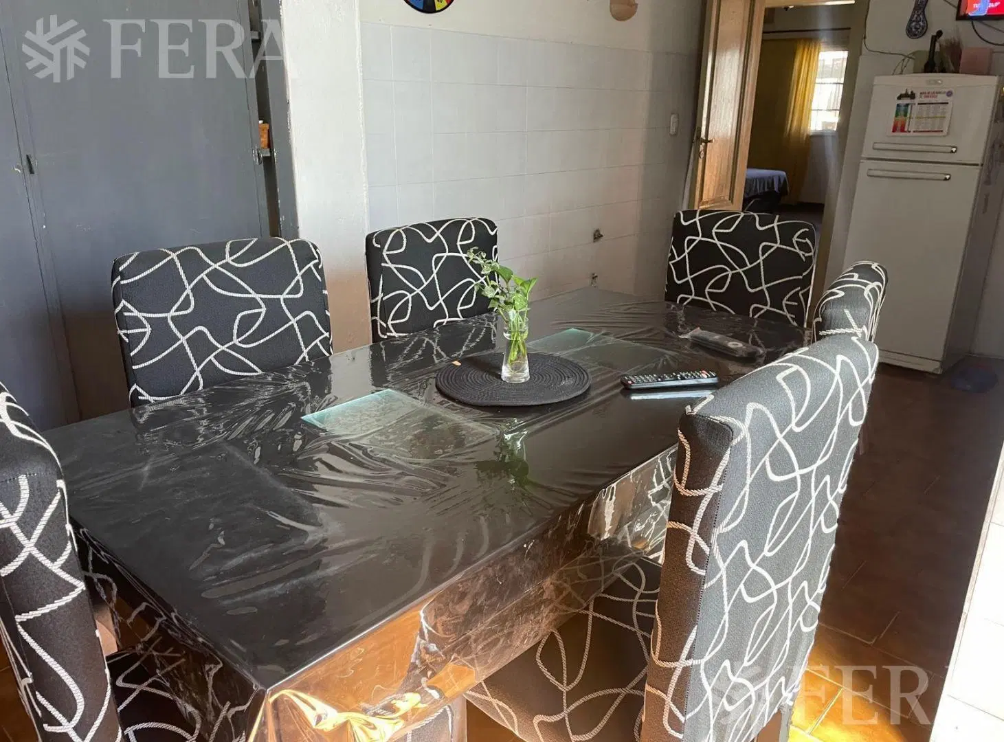 Venta de casa 4 ambientes con cochera en Wilde 5