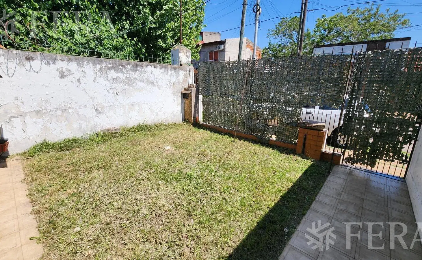 Venta de casa 4 ambientes con cochera en Wilde 1