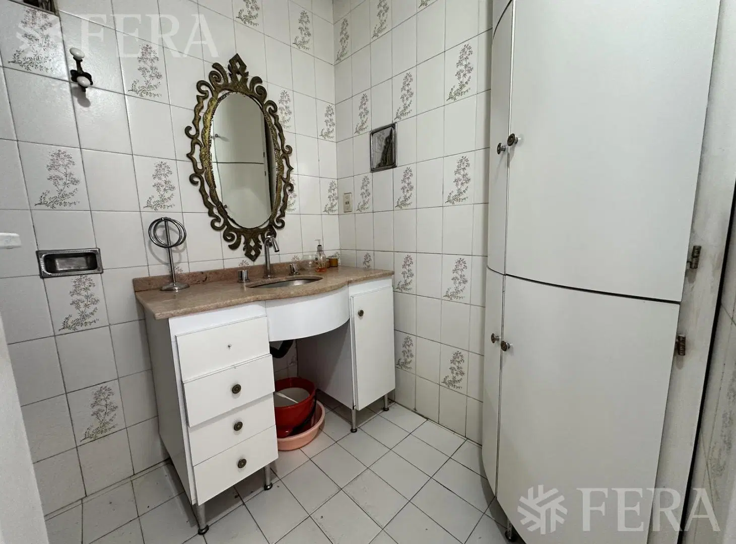 Venta de casa 4 ambientes con patio y piscina en Bernal Oeste 5
