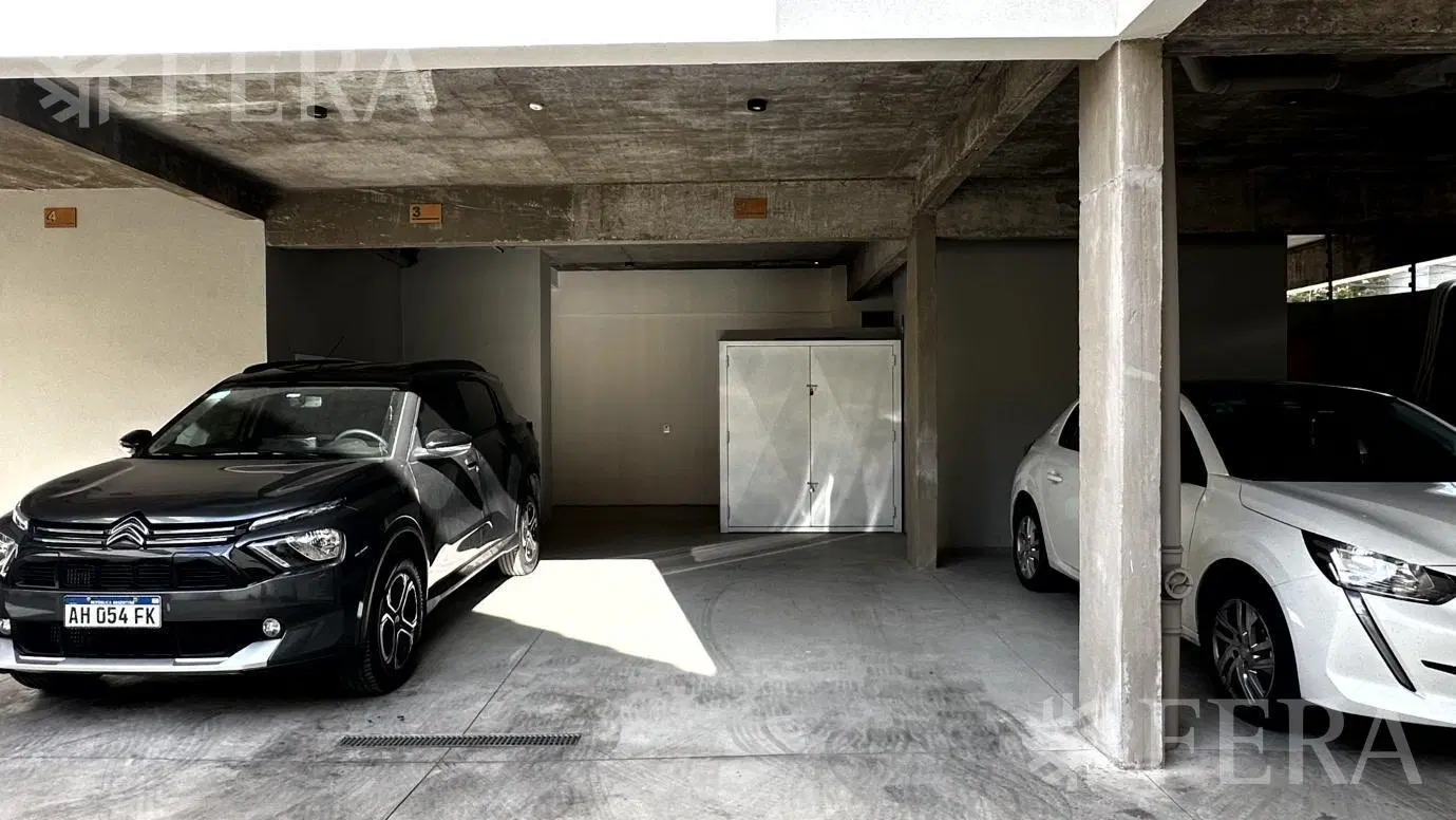 Venta departamento 3 ambientes con balcón en Wilde 2