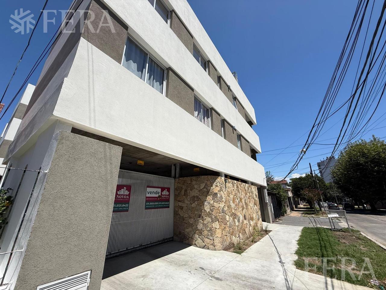 Venta departamento 3 ambientes con balcón en Wilde
