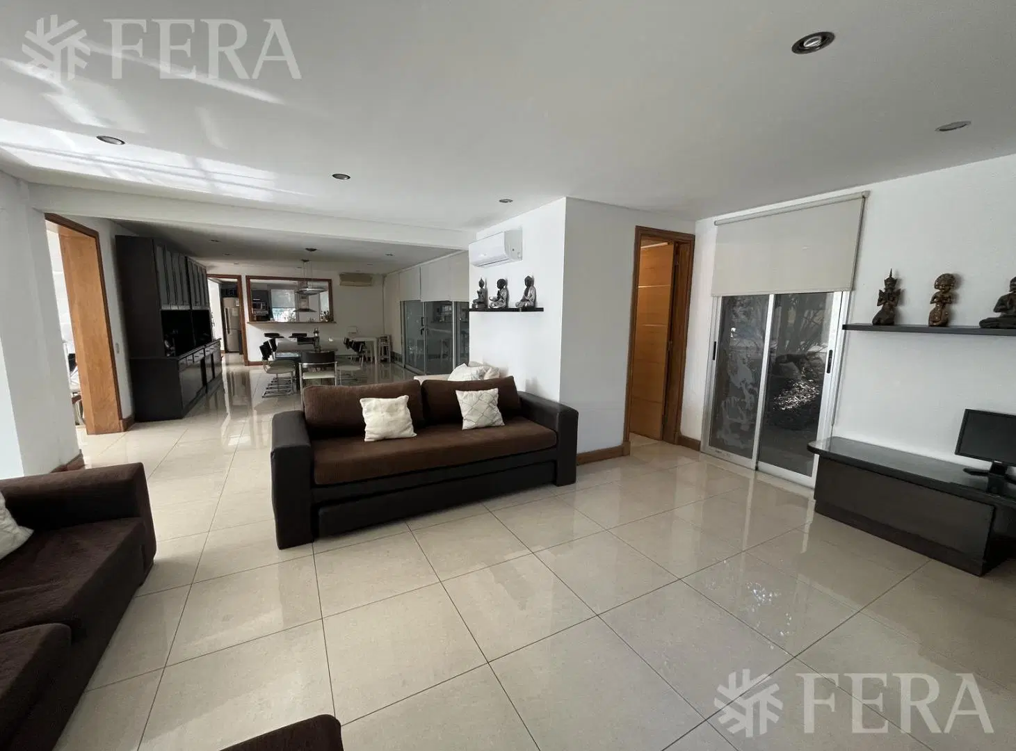 Venta de Casa 7 ambientes con quincho y cochera en Terrazas al Golf - Pinamar 4