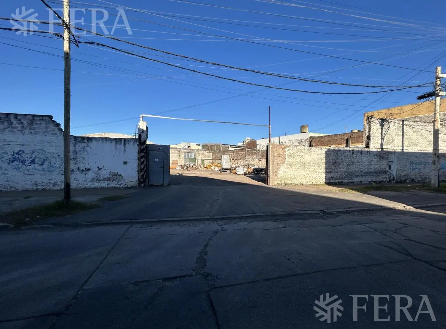 Alquiler Galpón 2200 m2 en Gerli-Lanús 2