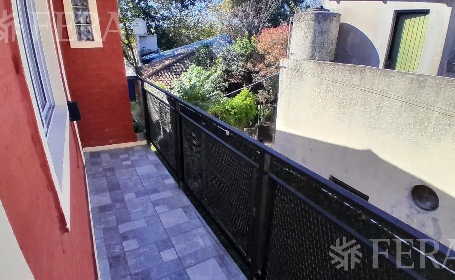 Alquiler Departamento 2 ambientes con balcón en Bernal Oeste 5