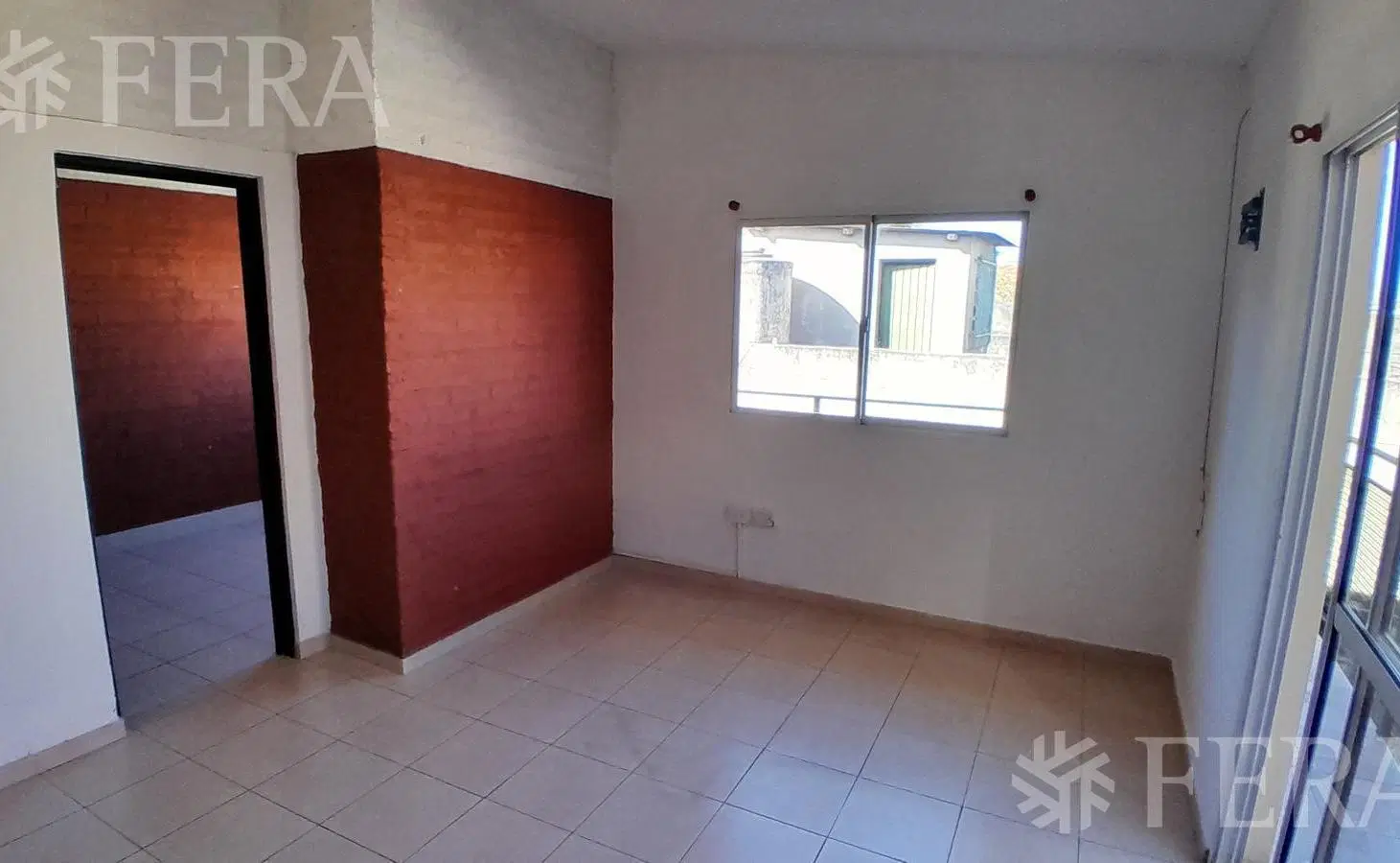 Alquiler Departamento 2 ambientes con balcón en Bernal Oeste 1