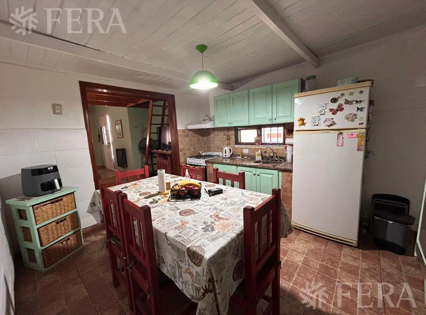 Venta de casa 6 ambientes con cochera en Villa Dominico 5
