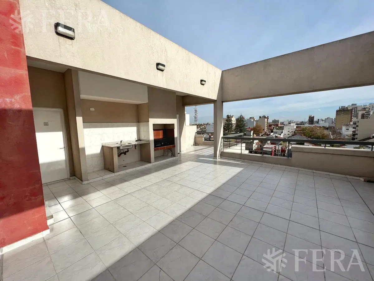 Alquiler departamento 2 ambientes con balcón en Wilde 4