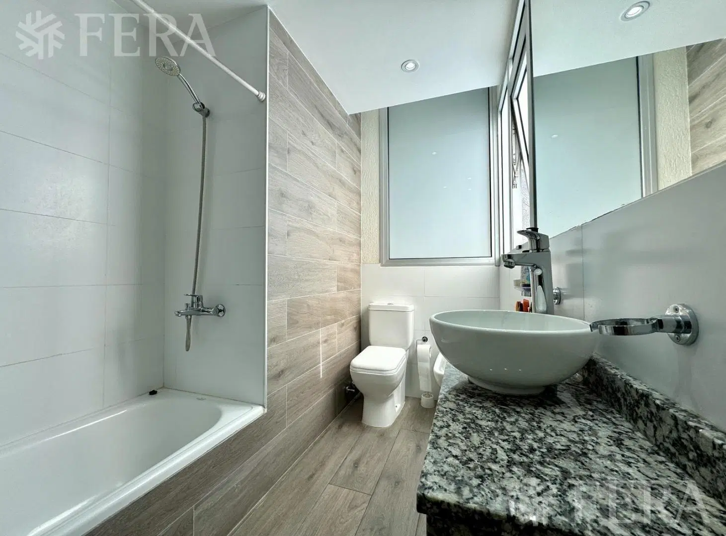 Venta en block de 2 departamentos en Almagro 8