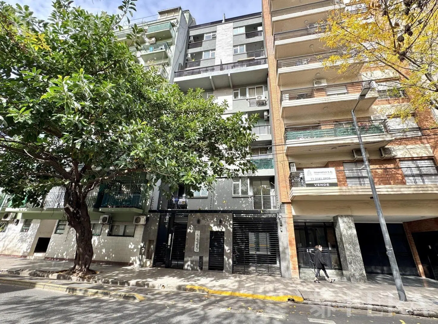 Venta en block de 2 departamentos en Almagro 2