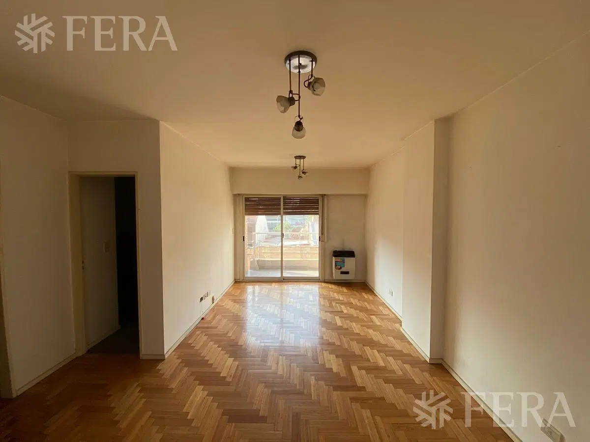 Alquiler departamento 3 ambientes con balcón en Avellaneda 5
