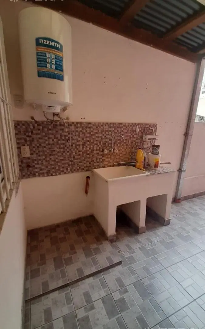Alquiler de Departamento 3 ambientes con balcón en Wilde 4