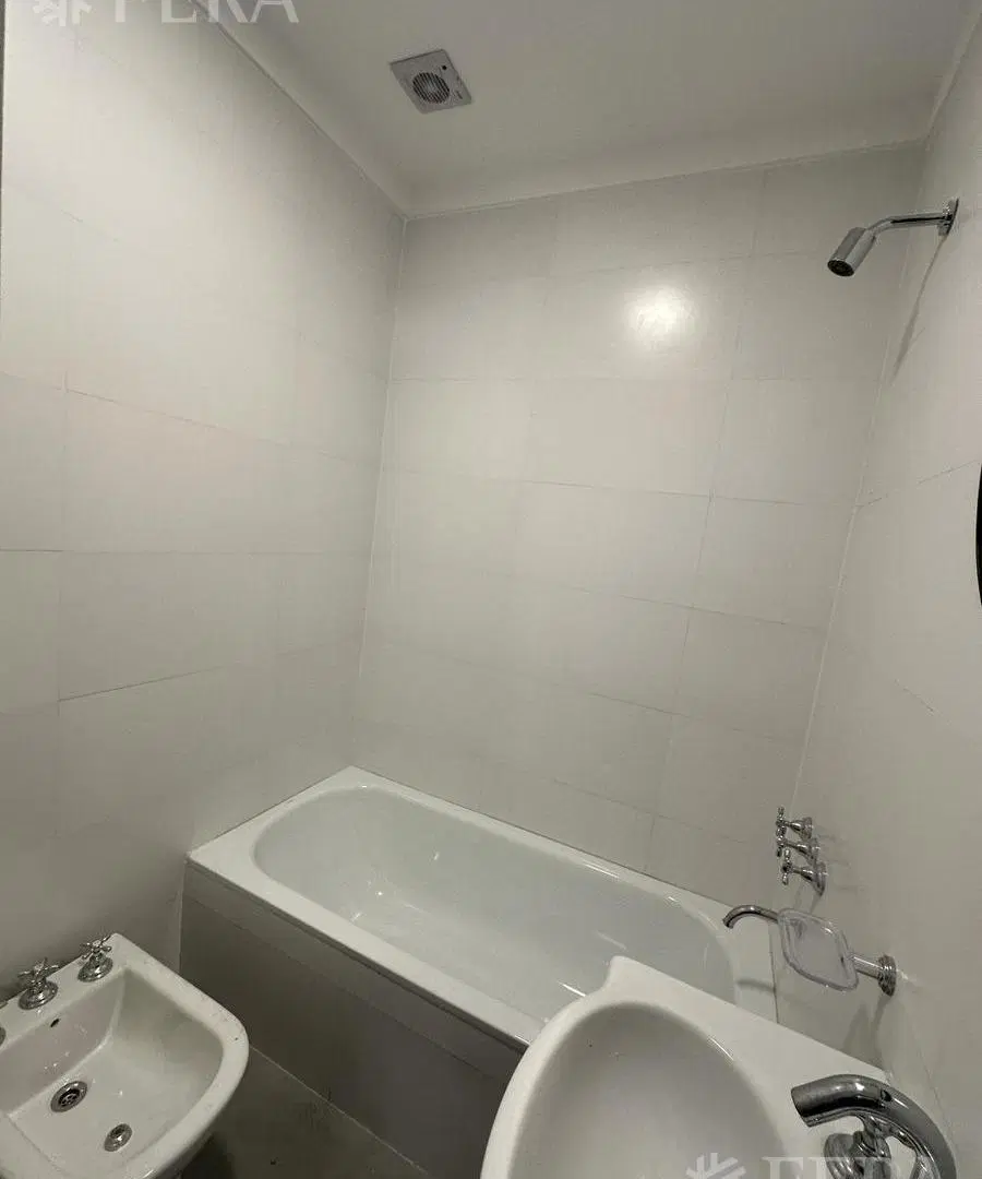 Venta departamento 3 ambientes con terraza propia en Sarandi 3
