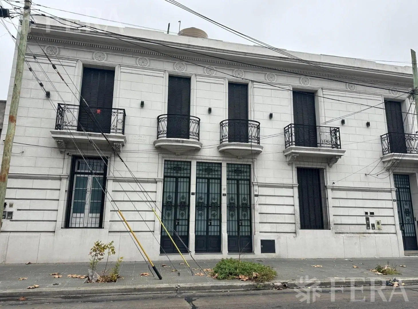 Venta de departamento 3 ambientes con terraza propia en Sarandi 1