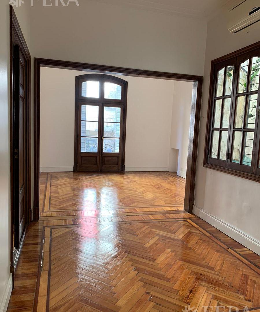 Departamento en Alquiler de 3 Ambientes con Escritorio en Recoleta