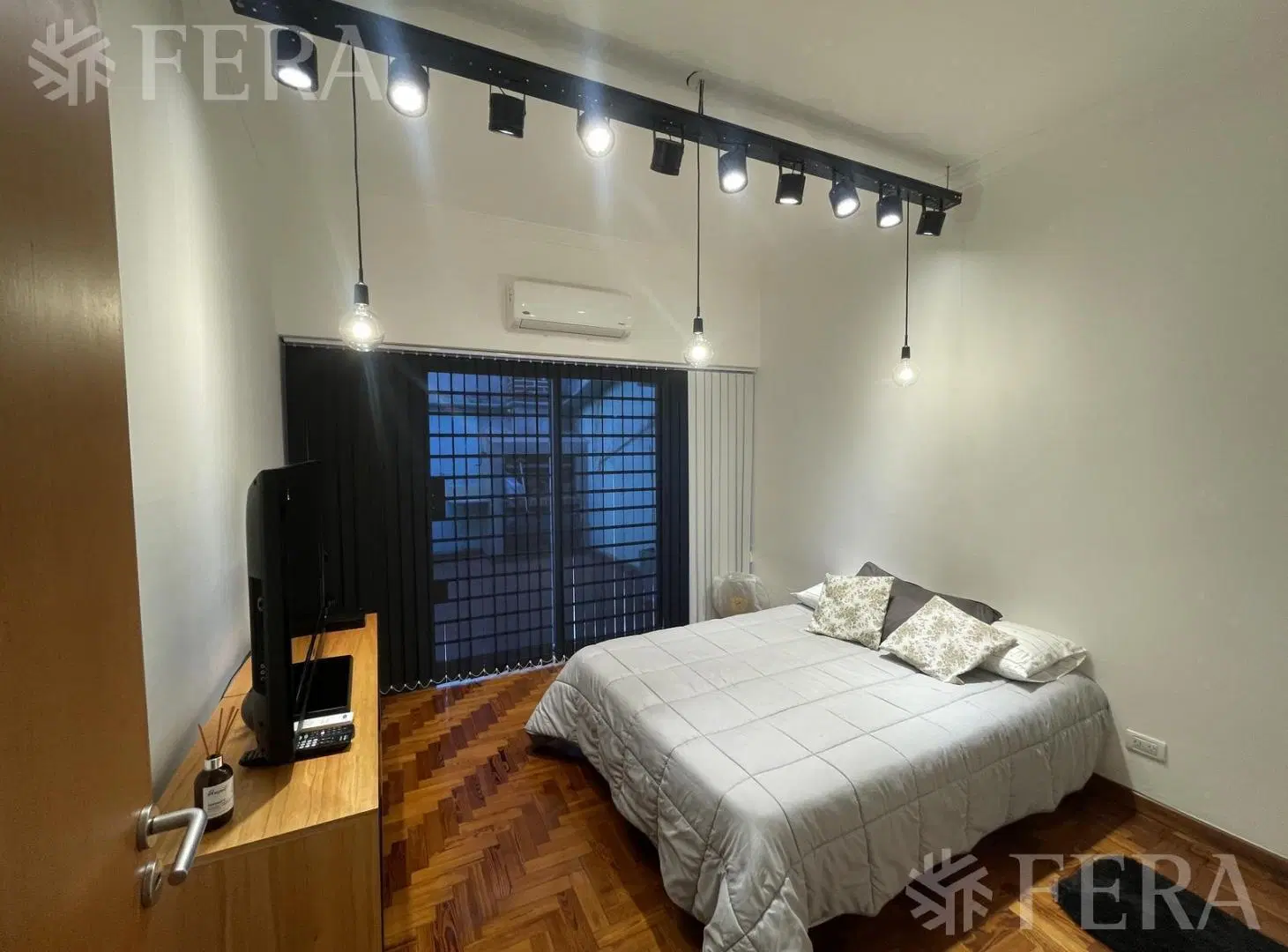 Venta casa 3 ambientes con cochera en Wilde 3
