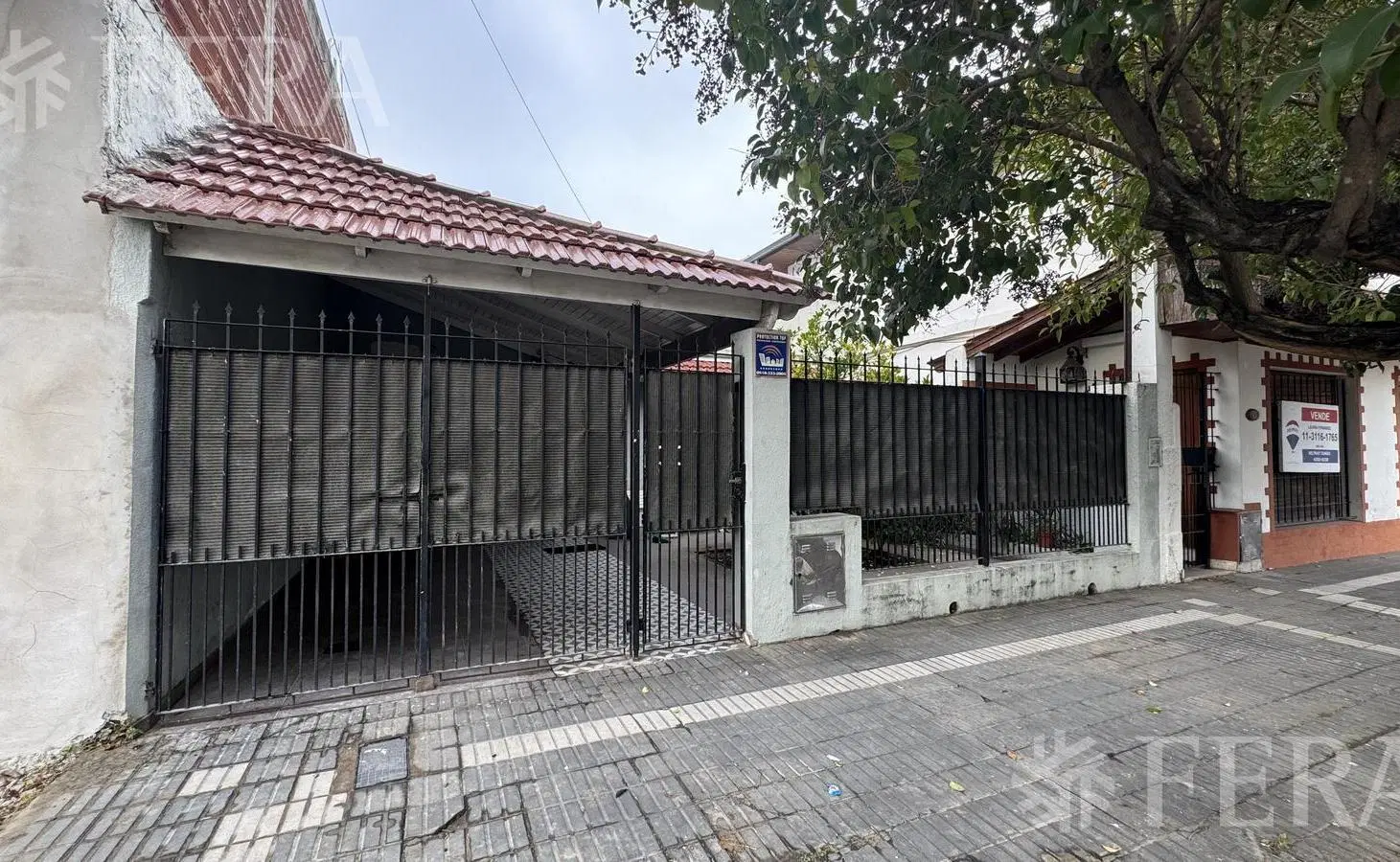 Venta casa 3 ambientes con cochera en Villa Dominico 5