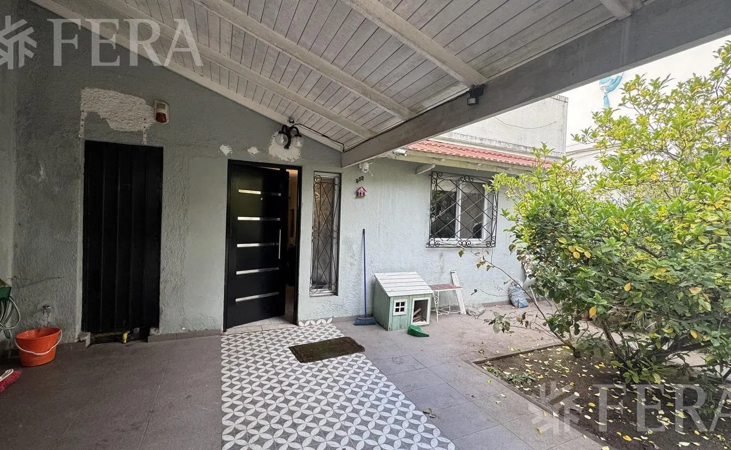 Venta casa 3 ambientes con cochera en Villa Dominico 4