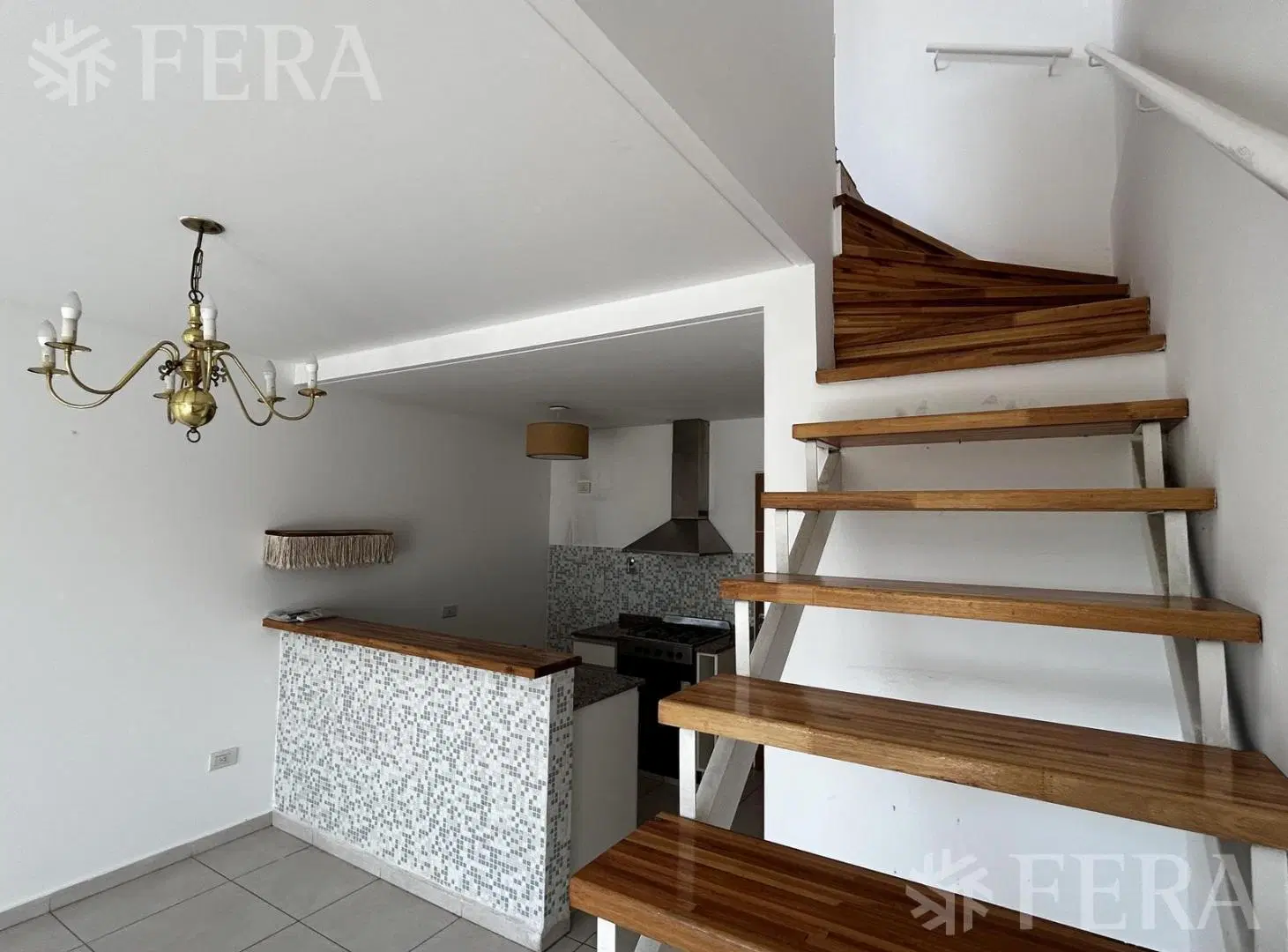 Venta de departamento tipo duplex en Guillermo E Hudson 3